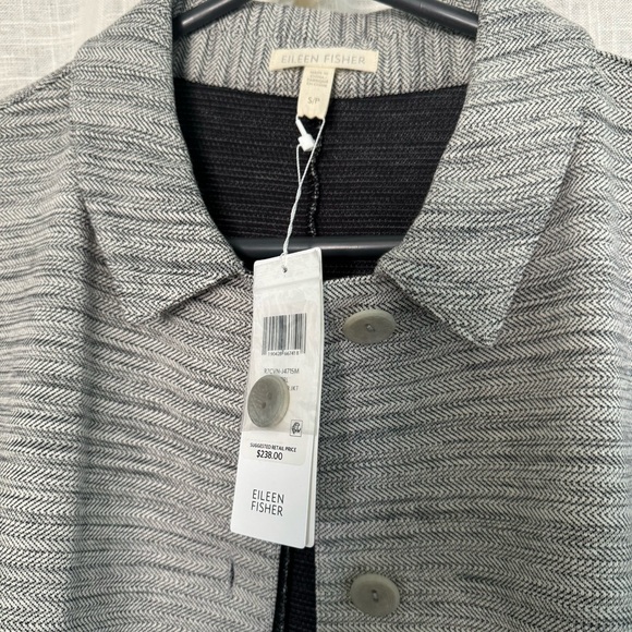 Eileen Fisher classic collar jacket - Picture 3 of 9